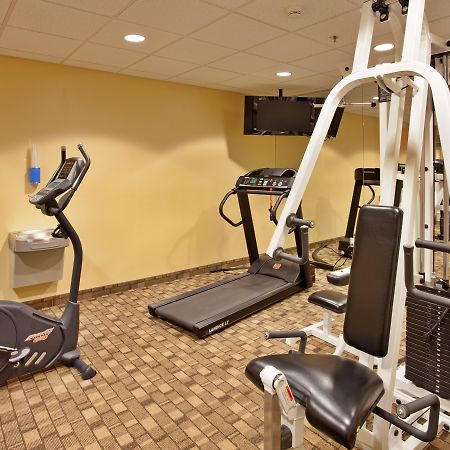 Holiday Inn Express Hotel & Suites Wichita Airport By Ihg Dış mekan fotoğraf